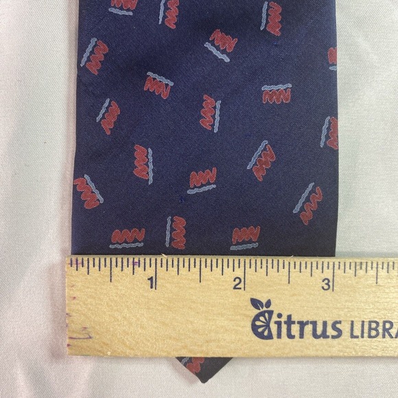 JOLIE FEMME Men's 100% Silk Necktie Designer Geometric Navy Blue W Red VTG RARE - Picture 6 of 8